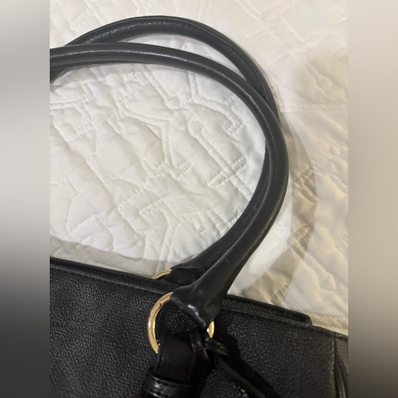 MICHAEL KORS BLACK Shoulder Bag EUC gold MK pendant - Picture 15 of 15